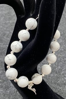Howlite & Dove Charm Bracelet